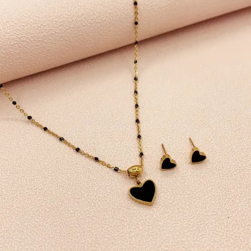 Heart Shape Necklace And Earrings 3pc